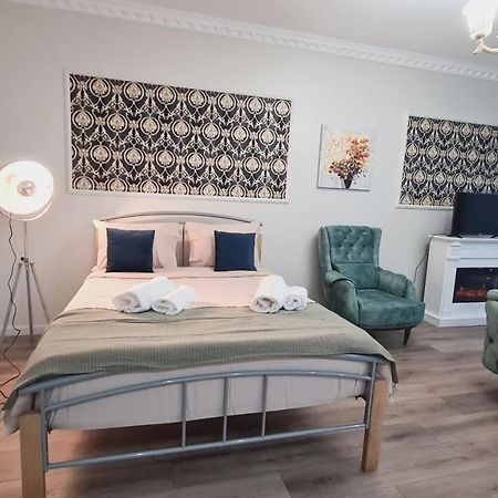 Апартаменты 5* Luxury Near Avram Iancu Sq New. Private Parking Клуж-Напока Экстерьер фото